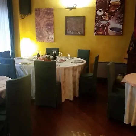 Le Stanze Del Conte 3* Santa Giuletta